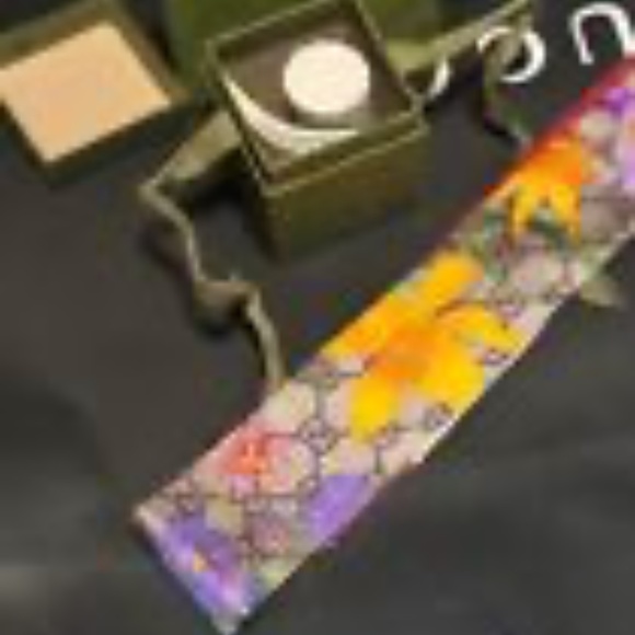 Gucci Flora Neck Bow - Picture 10 of 11